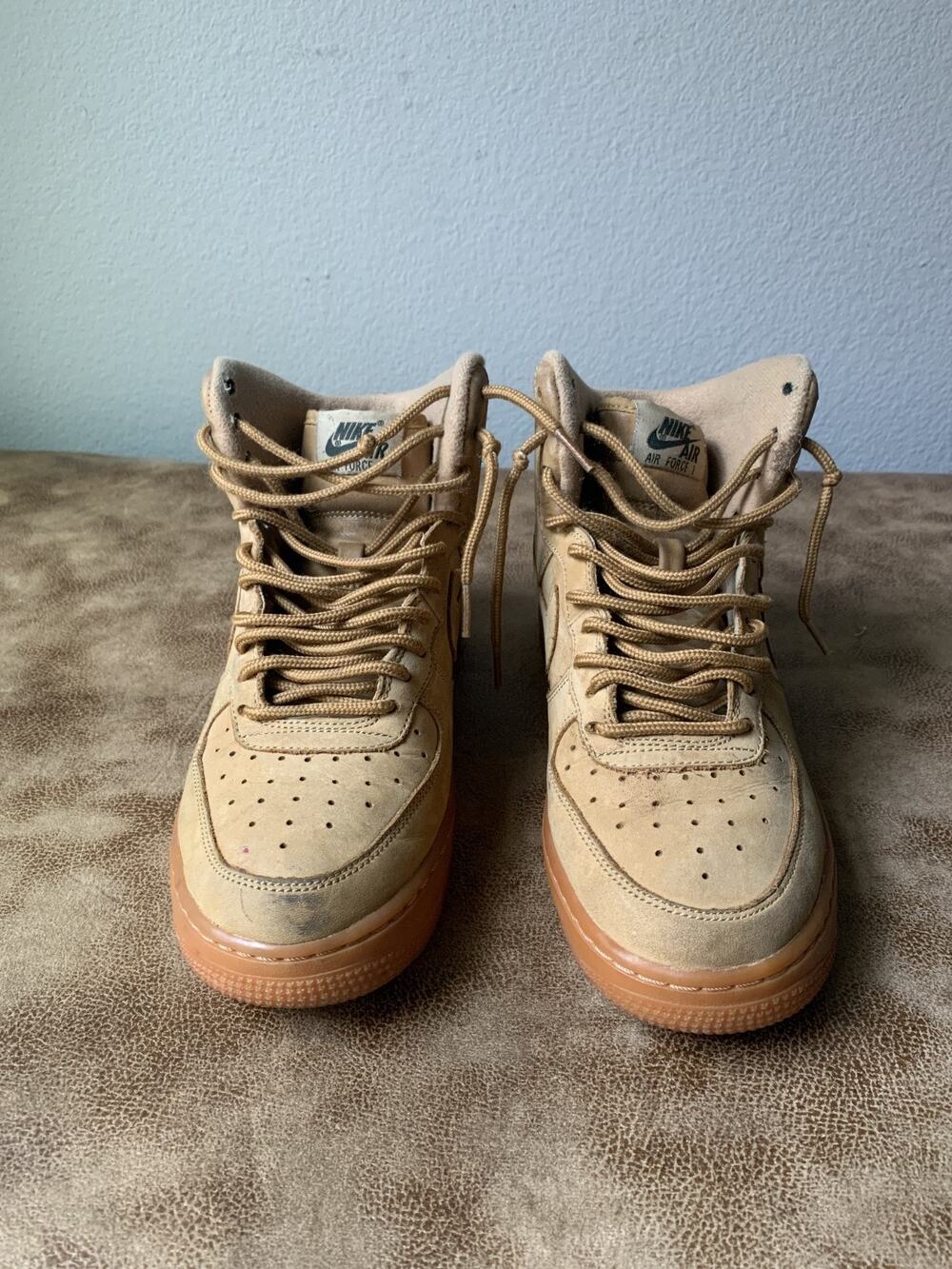 Nike Air High Tops Youth Size 6 Basketball Sneakers Leather Sporty Without Box